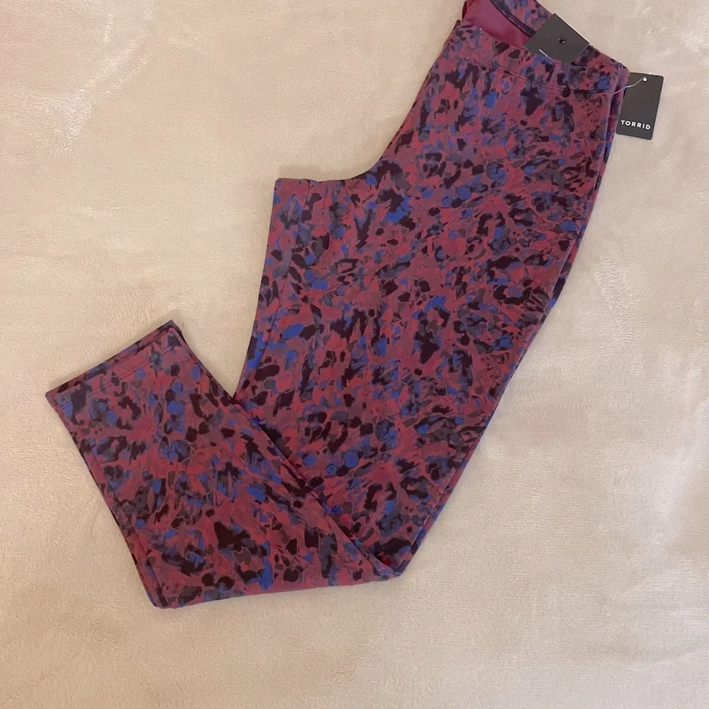 Torrid Painterly Animal Print Leggings - Various Sizes - Picture 2 of 12